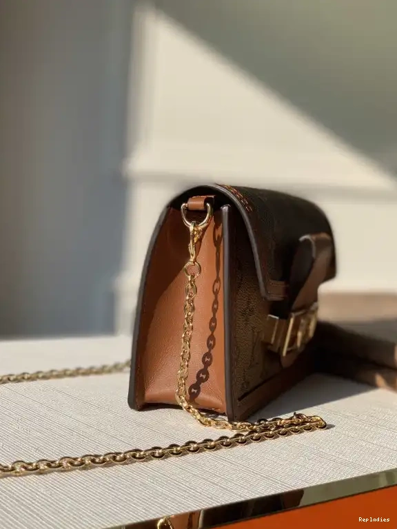 Cheap V DAUPHINE LOUIS CHAIN VUITTON WALLET 0610